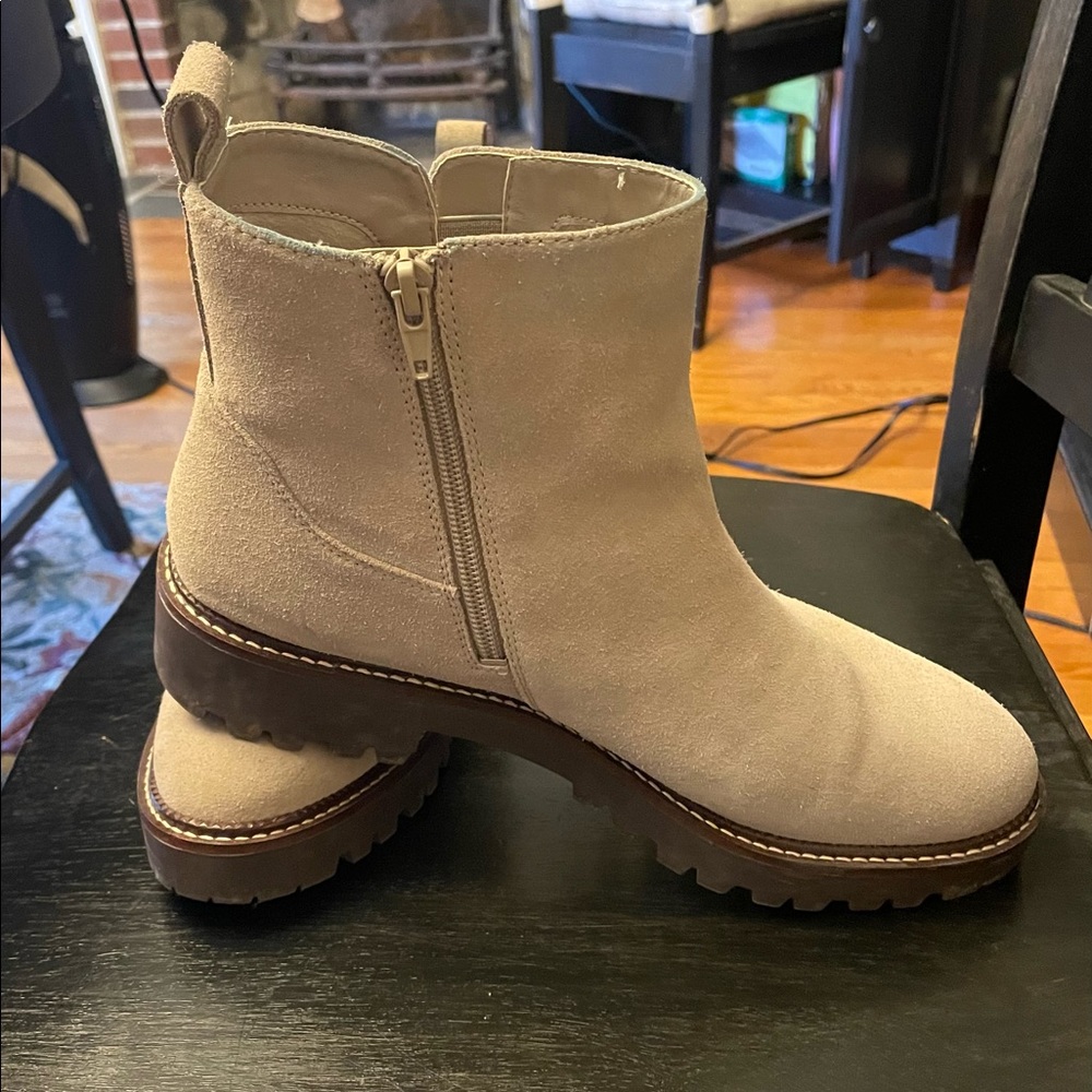 Caslon Masa Water Resistant Bootie size 11